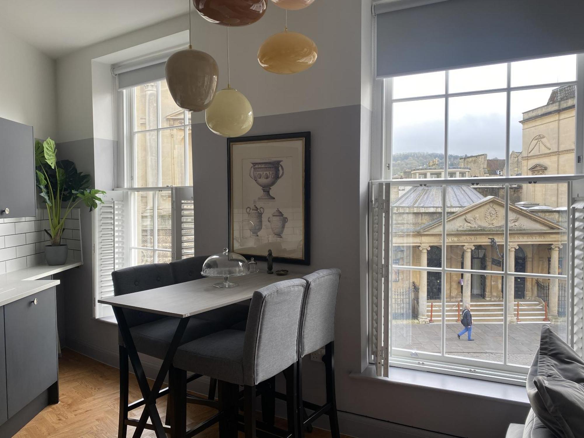 Roman Bath View, Bath Keys Bilik gambar